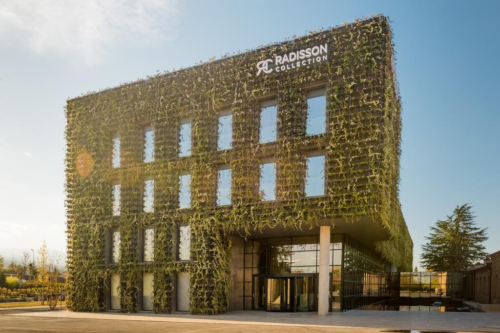 HOTEL RADISSON COLLECTION