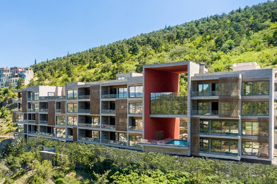 კომპლექსი m² ყაზბეგზე